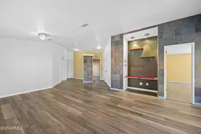 42210 N Castle Hot Springs Road N, Morristown, AZ 85342 - Photo 23