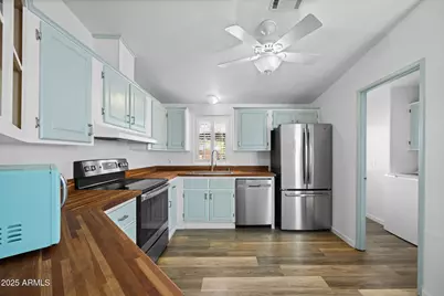 42210 N Castle Hot Springs Road N, Morristown, AZ 85342 - Photo 21