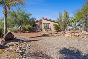 42210 N Castle Hot Springs Road N, Morristown, AZ 85342 - Photo 1