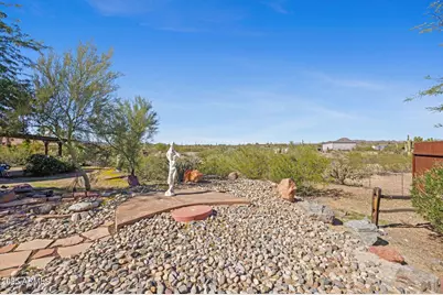 42210 N Castle Hot Springs Road N, Morristown, AZ 85342 - Photo 29