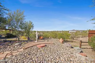 42210 N Castle Hot Springs Road N, Morristown, AZ 85342 - Photo 29
