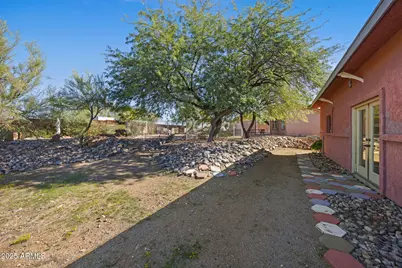 42210 N Castle Hot Springs Road N, Morristown, AZ 85342 - Photo 39