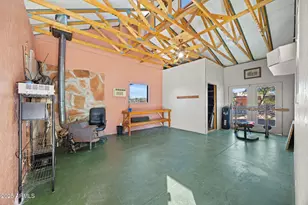 42210 N Castle Hot Springs Road N, Morristown, AZ 85342 - Photo 37