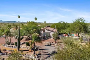 42210 N Castle Hot Springs Road N, Morristown, AZ 85342 - Photo 45