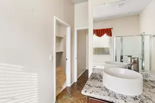 18115 W Desert View Ln, Goodyear, AZ 85338 - Photo 25