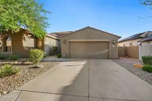 18115 W Desert View Ln, Goodyear, AZ 85338 - Photo 31