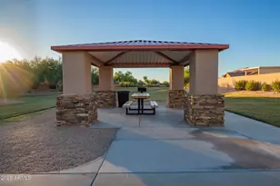 18115 W Desert View Ln, Goodyear, AZ 85338 - Photo 35