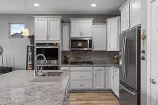 41574 W Summer Wind Way, Maricopa, AZ 85138 - Photo 7