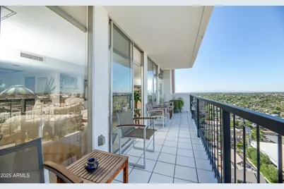 2323 N Central Avenue #1704, Phoenix, AZ 85004 - Photo 37