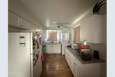 10711 W Abbott Avenue, Sun City, AZ 85351 - Photo 3