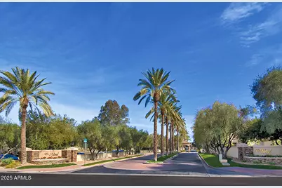 10477 N 101st Place, Scottsdale, AZ 85258 - Photo 3