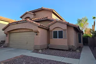 913 W Sun Coast Dr, Gilbert, AZ 85233 - Photo 1