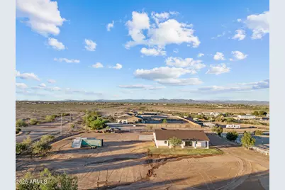 22227 W Dixileta Drive, Wittmann, AZ 85361 - Photo 37