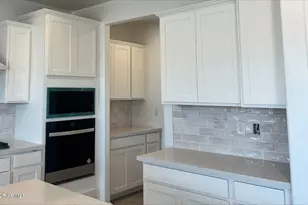 5878 N 193rd Dr, Litchfield Park, AZ 85340 - Photo 5