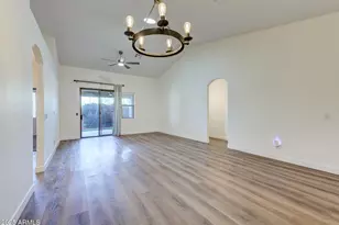 6646 E Rochelle Cir, Mesa, AZ 85215 - Photo 7