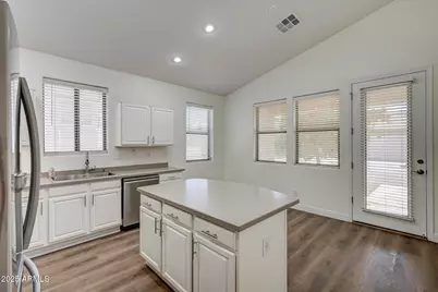 6646 E Rochelle Circle, Mesa, AZ 85215 - Photo 11