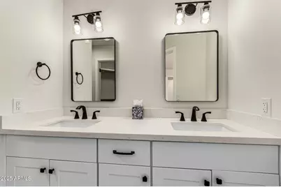 1538 E Laurel Avenue, Gilbert, AZ 85234 - Photo 21