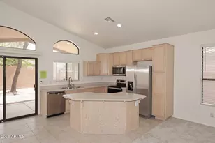 257 E Ashurst Dr, Phoenix, AZ 85048 - Photo 17