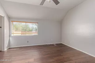 1015 S Val Vista Dr, Mesa, AZ 85204 - Photo 9