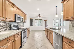 6959 S Rincon Dr, Chandler, AZ 85249 - Photo 3