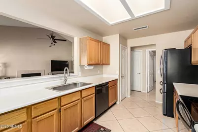 3834 E Goldfinch Gate Lane, Phoenix, AZ 85044 - Photo 33