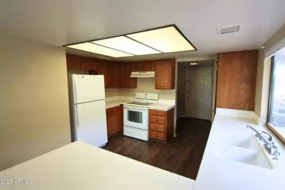 824 E Junction Street, Apache Junction, AZ 85119 - Photo 5