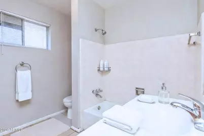 826 E 4th Place #B, Mesa, AZ 85203 - Photo 5