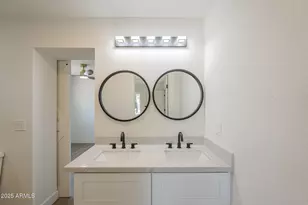 47 Spur Cir, Scottsdale, AZ 85251 - Photo 23