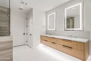 4849 N Camelback Ridge Rd, Scottsdale, AZ 85251 - Photo 11