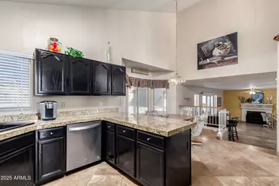 4764 W Topeka Drive, Glendale, AZ 85308 - Photo 9