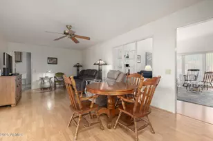 11065 W Edgewood Dr, Sun City, AZ 85351 - Photo 11