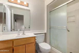 11065 W Edgewood Dr, Sun City, AZ 85351 - Photo 17