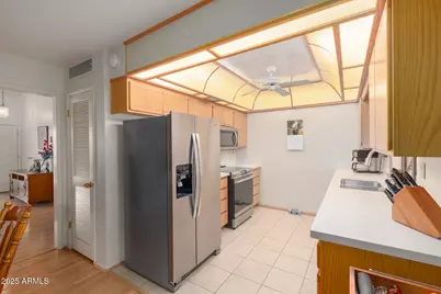 11065 W Edgewood Drive, Sun City, AZ 85351 - Photo 13