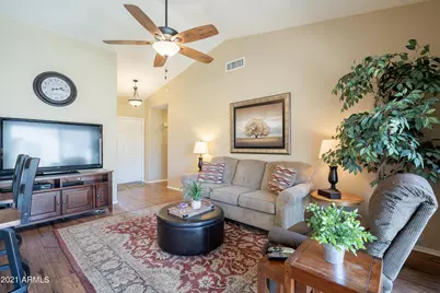 1802 E Peach Tree Drive, Chandler, AZ 85249 - Photo 7