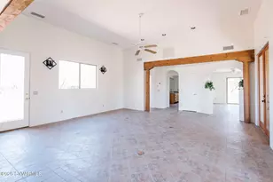 10425 E Willow Dr, Cornville, AZ 86325 - Photo 11