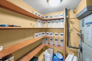 426 E Carol Ann Way, Phoenix, AZ 85022 - Photo 11