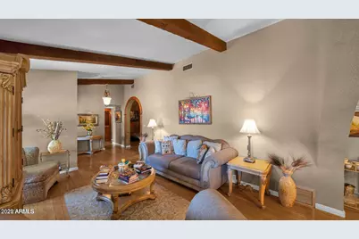 426 E Carol Ann Way, Phoenix, AZ 85022 - Photo 5