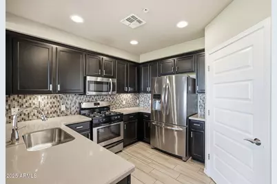 17850 N 68th Street #2181, Phoenix, AZ 85054 - Photo 21