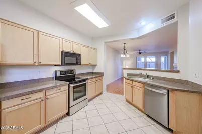 15221 N Clubgate Drive #1028, Scottsdale, AZ 85254 - Photo 3