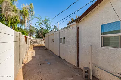 3338 E Virginia Avenue, Phoenix, AZ 85008 - Photo 29