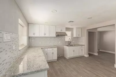 3338 E Virginia Avenue, Phoenix, AZ 85008 - Photo 13