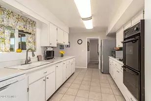 10728 W Cheryl Dr, Sun City, AZ 85351 - Photo 21