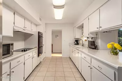 10728 W Cheryl Drive, Sun City, AZ 85351 - Photo 23