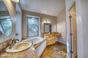 100 Rojo Dr, Sedona, AZ 86351 - Photo 19