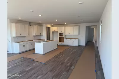 2453 W Maximo Way, Phoenix, AZ 85085 - Photo 3