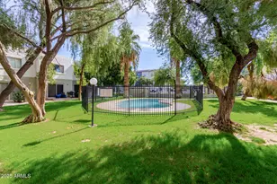 122 S Hardy Dr, Tempe, AZ 85281 - Photo 39