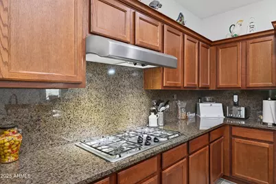 690 W Dragon Tree Avenue, Queen Creek, AZ 85140 - Photo 9