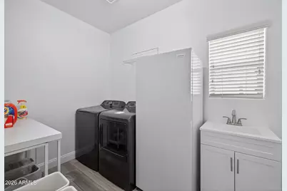 690 W Dragon Tree Avenue, Queen Creek, AZ 85140 - Photo 27