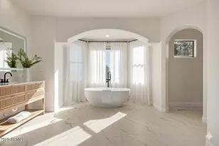 3733 E Adobe Dr, Phoenix, AZ 85050 - Photo 21