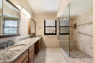 61 E Dawn Dr, Tempe, AZ 85284 - Photo 15